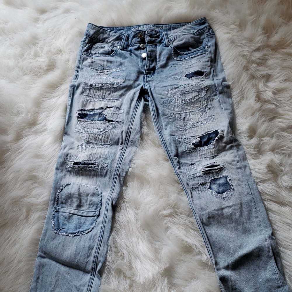 American eagle tomgirl jeans